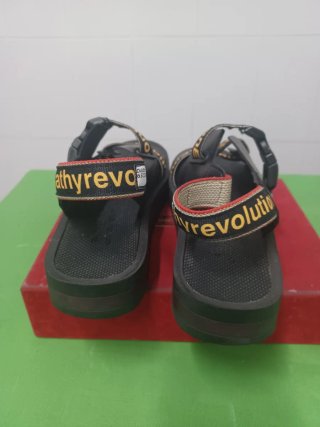 Sandalias veganas Duo negras multicolor