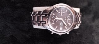 Reloj Lorus Cronógrafo 100m Negro y Plateado