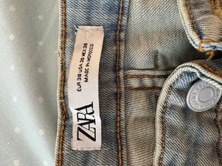Pantalones vaqueros Zara azules