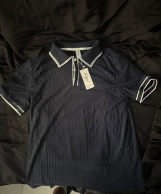Polo azul sin estrenar
