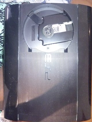 PS3 Super Slim 500GB + 30 juegos + mando