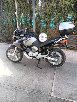 Honda Varadero 125cc Aventura