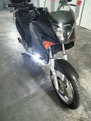 Honda Varadero 125cc Aventura