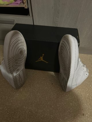 ZAPATILLAS- AIR JORDAN 1 44.5 FACTURA