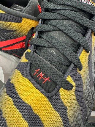 Nike JA3 ZoomX Preto Vermelho Amarelo
