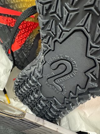 Nike JA3 ZoomX Preto Vermelho Amarelo