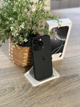 iPhone 16 Pro 256GB 90% Batería