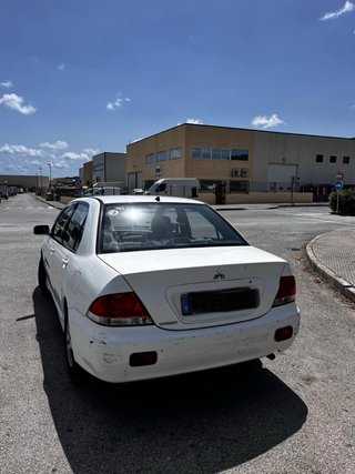 Mitsubishi Lancer 2004