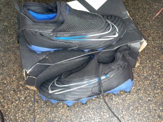 Botas de fútbol Nike Phantom Talla 33