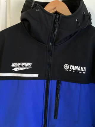 Chaqueta Yamaha Racing Negra y Azul