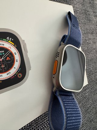 Apple Watch Ultra GPS + Cellular Titanio Serie 1