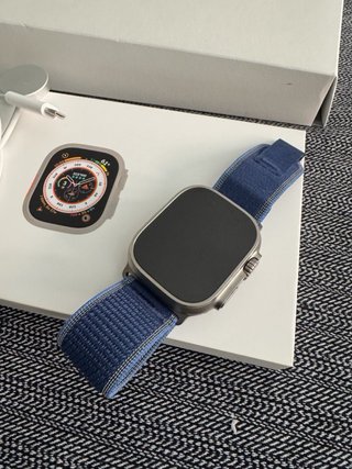 Apple Watch Ultra GPS + Cellular Titanio Serie 1
