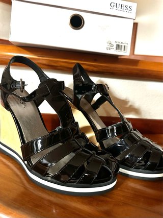 Sandali Guess by Marciano n. 36