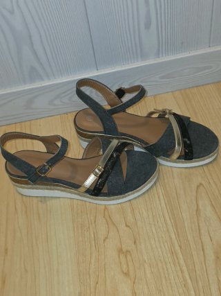 Sandalias cuña denim gris y dorado talla 39
