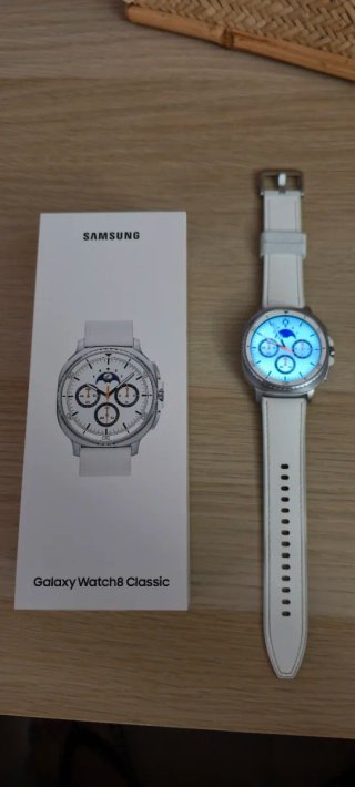 Samsung Galaxy Watch8 Classic LTE Plata