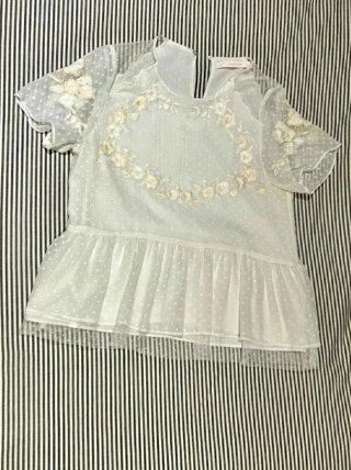 Blusa Zara bordada blanca