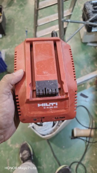 Cargador Hilti C 4/36-90 Li-Ion