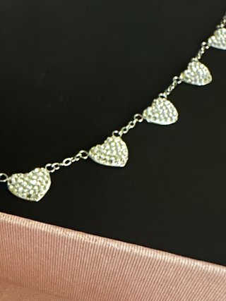 Girocollo stroilli con cuori scintillanti