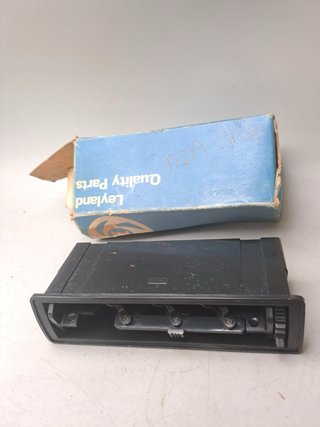 Salida aire salpicadero DZA3128 British Leyland