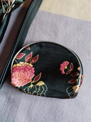 Mochila y monedero tela oriental