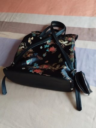Mochila y monedero tela oriental