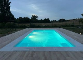 Piscina Poliéster 7.60x3.40m