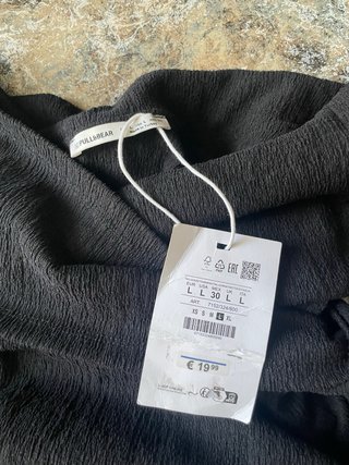Top Pull&Bear cruzado negro