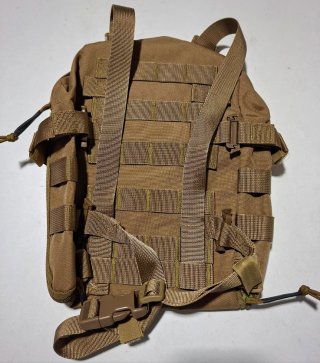 Mochila Táctica Multifunción Beige 25x30x10cm