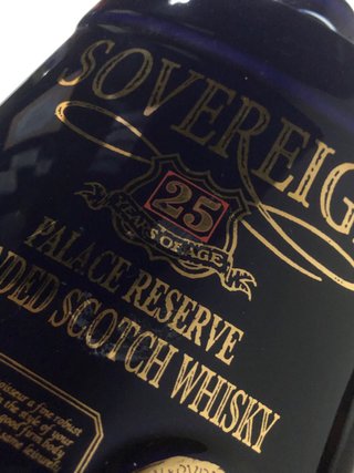 Garrafa Cerâmica Whisky Sovereign 25 Anos