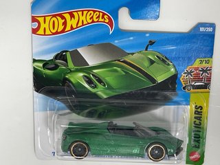 Hot Wheels Pagani Huayra Roadster 1:64 Verde.