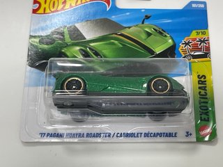 Hot Wheels Pagani Huayra Roadster 1:64 Verde.