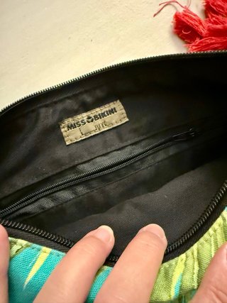 Pochette Miss Bikini con nappe tropicali