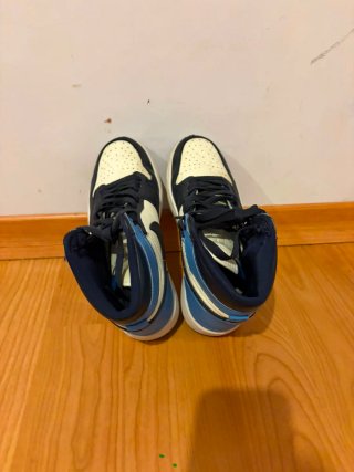 Zapatillas Jordan Beige y Azul
