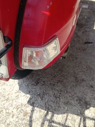 Vespa TX 200 Roja