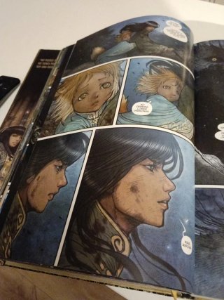 MONSTRESS EDICION DE LUJO 1