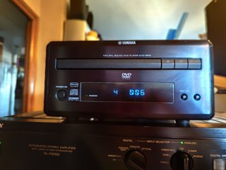Reproductor DVD Yamaha E-810 Negro