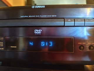 Reproductor DVD Yamaha E-810 Negro