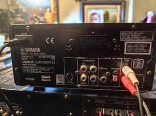 Reproductor DVD Yamaha E-810 Negro