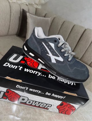 Zapatos de seguridad U-Power grises y blancos