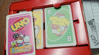 UNO Sanrio Hello Kitty Jogo com Caixa Metal
