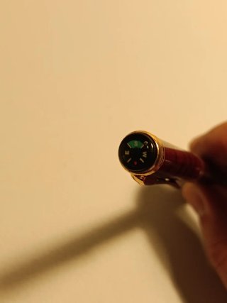 Caneta Tinteiro Dourada GB 22k