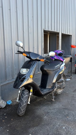 Piaggio Typhoon 50 Scooter gris