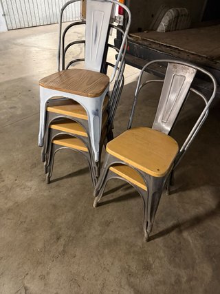 Sillas estilo industrial a 12€ cada una!!