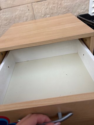 2 Cajonera de madera/ mesitas de noche