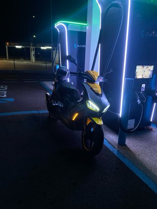 Mitt XRS 50 scooter Negra y Amarilla
