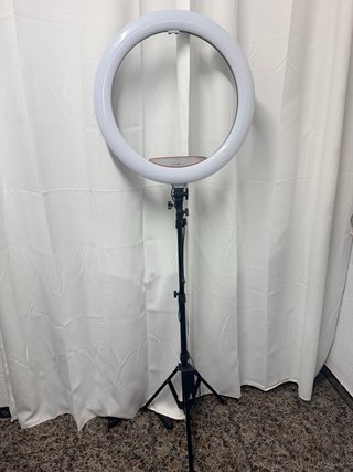 Aro de luz LED con trípode