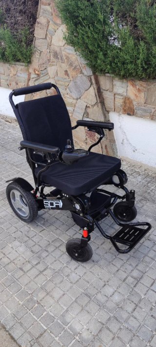 Silla de ruedas eléctrica plegable