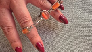 Bracciale arancione con pietre