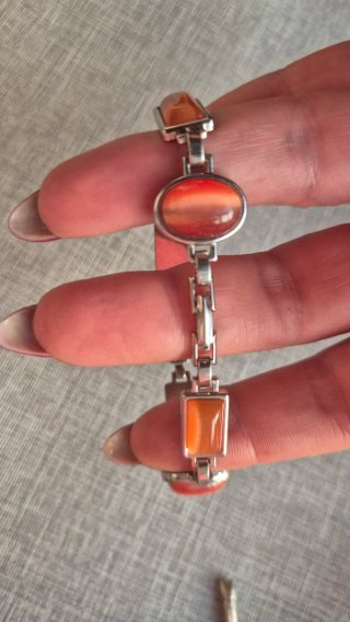 Bracciale arancione con pietre
