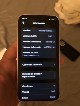 iPhone 12 Apple